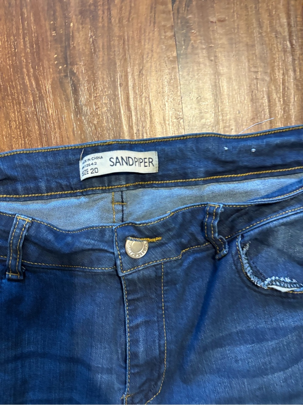 Embroidered Dark Blue Ankle Jeans with Red Floral Detail - Picture 3 of 3